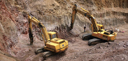 Two excavators used for mining at Smoky Hawk claim. Ch. Borland photo.
