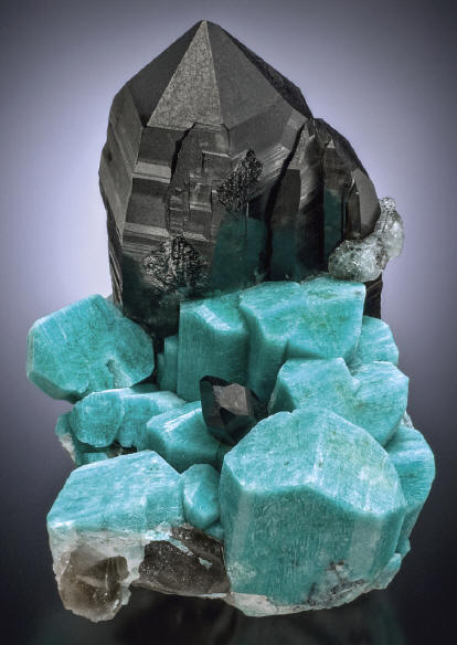 Unique, big and unrepaired specimen of big quartz with amazonites and fluorite crystal on the side freshly after extracting and after final cleaning, 23.6 cm in length. J. and G. Spann collection. J. Dorris and J. Scovil photos.