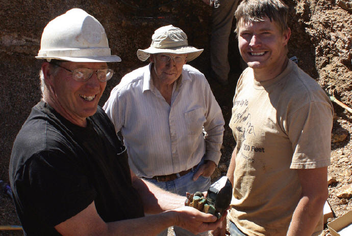 Joe (left), Ray Berry (center), and Tim examining “Behemoth”. Ch. Borland photo.