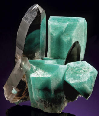 7,5 cm quartz with amazonite. J. Starr specimen. J. Budd photo.