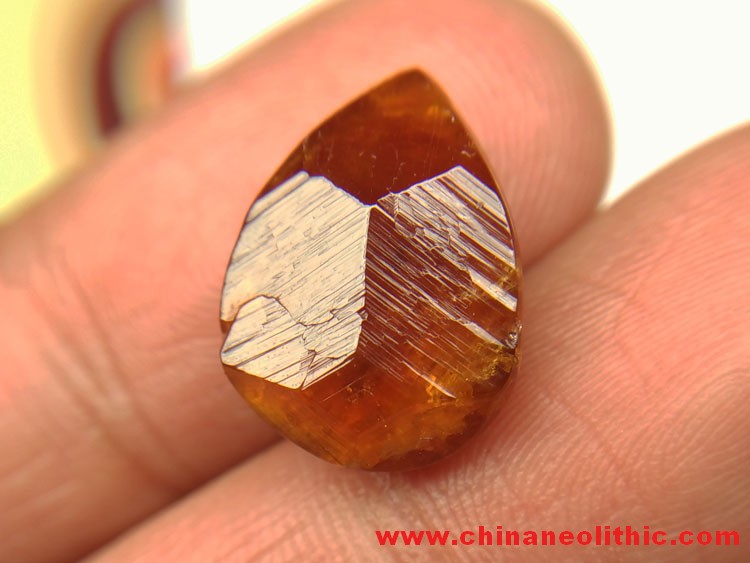 Orange red manganese aluminum garnet gem stone hanging pendant drop Fanta bare stone ore, retain the,Garnet