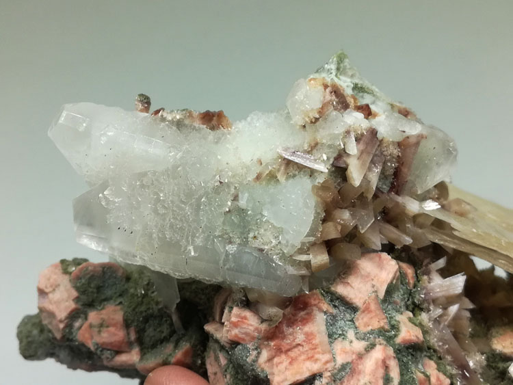 Laumontite and golden calcite, epidote, potassium feldspar crystal stone ore samples,Laumontite,Calcite,Feldspar,Epidote