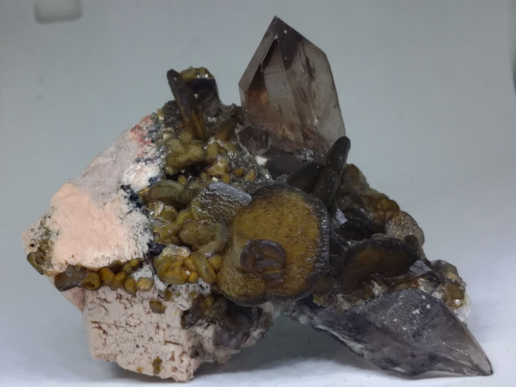 Fujian's new China platy calcite and brown crystal mineral crystal gem stone ore samples,Calcite,Quartz