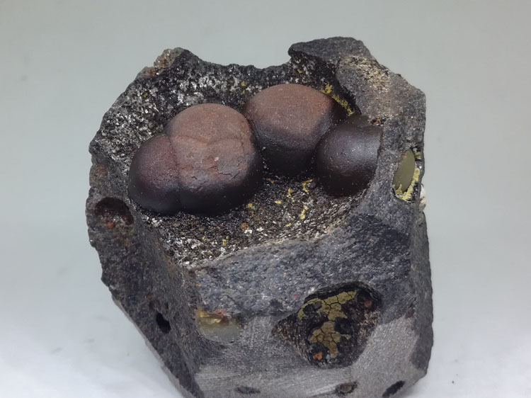 Fujian China new unknown mineral spherical mineral crystal specimens stone ore,