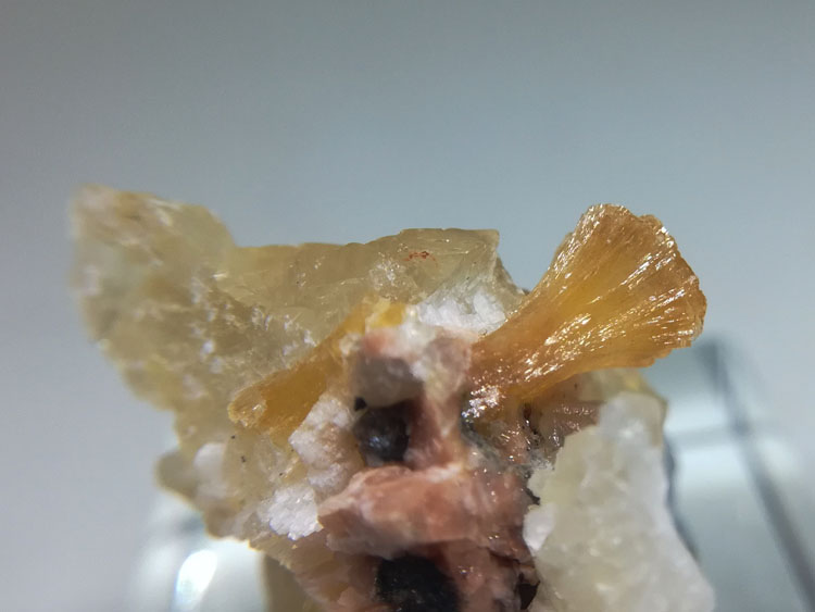 Fujian new China produced Stilbite and calcite mineral crystal stone ore samples,Stilbite,Calcite