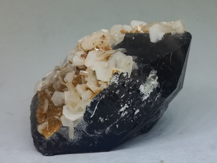 Stilbite and mineral calcite, smoky quartz crystal specimens gem stone ore,Stilbite,Calcite,Quartz