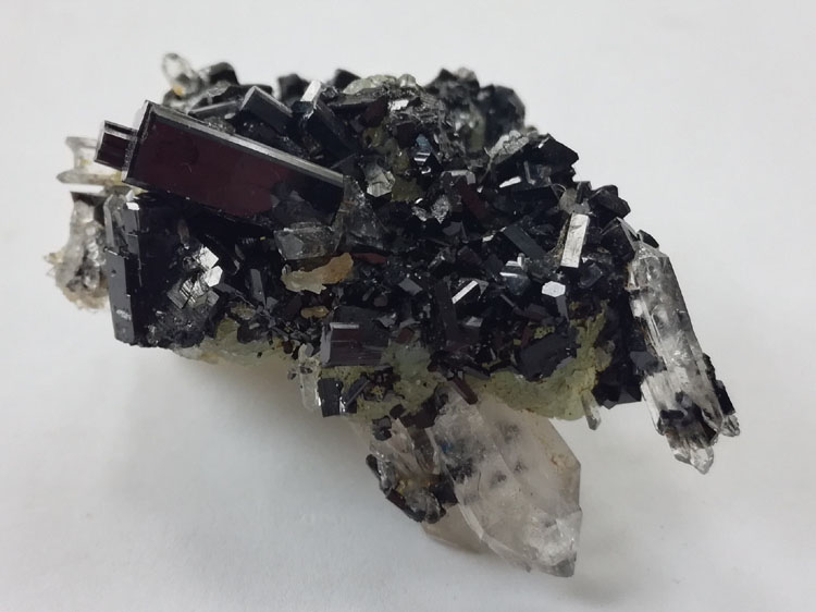 Super shine Babingtonite and grape stone, crystal mineral crystal gem stone ore samples,Babingtonite,Prehnite