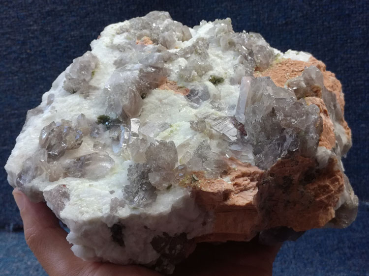Multiple crystal head Smoky Quartz and mica paragenetic mineral specimens Crystal Gemstone raw ore,Quartz,Mica