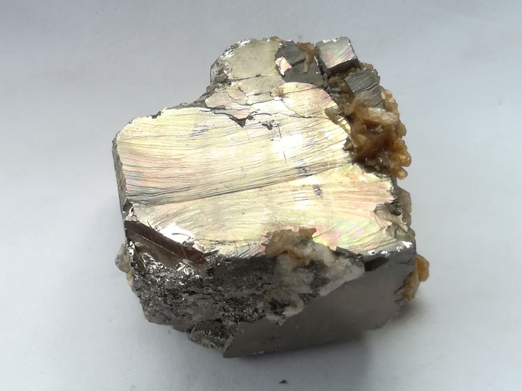 Stilbite and Pyrites symbiosis mineral specimens Crystal Gemstone raw rock ore,Stilbite,Pyrites