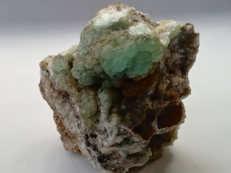 Light blue-green Hemimorphite mineral specimen Crystal gemstone protolith ore,Hemimorphite