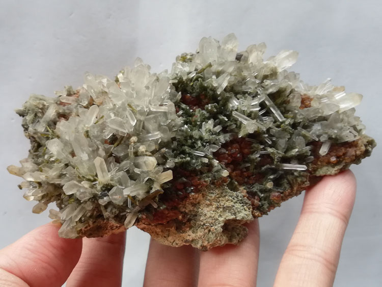 Paragenetic mineral specimens of Garnet,Epidote and quartz crystal gemstone raw ore,Garnet,Epidote,Quartz