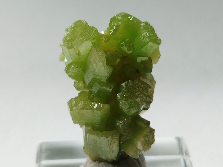 China Pyromorphite Green Lead Mineral Specimens Mineral crystals,Pyromorphite