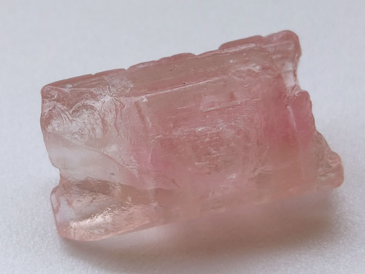 Tourmaline,Elbaite Mineral Specimens Mineral Crystals Gem Materials,Tourmaline