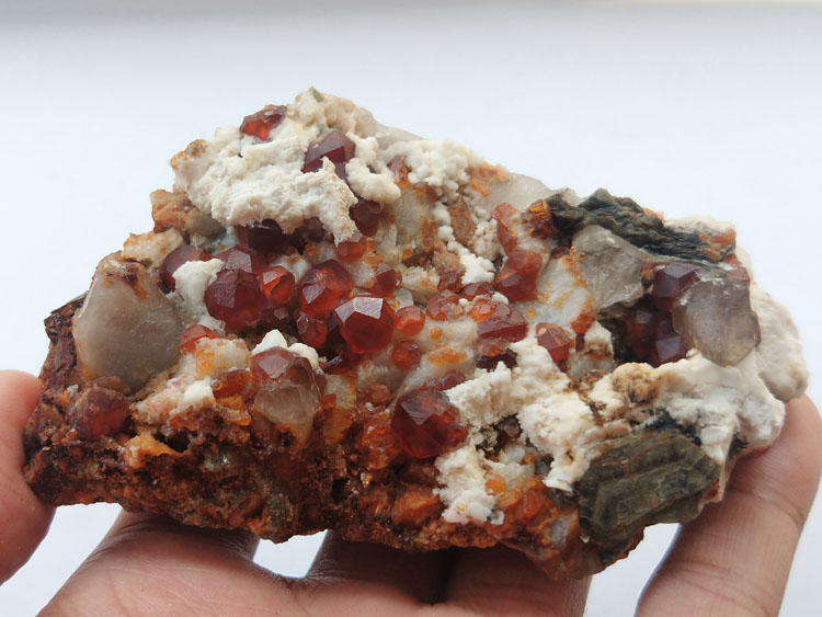 large crystal gem manganese aluminum garnet Opal stone mineral specimens stone ornamental stone,Garnet,Opal