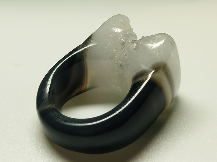 Super personality attractive natural agate stone crystal cave ring, gem mineral crystal ore,Agate,Quartz
