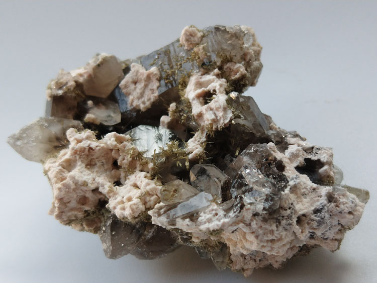 Epidote,Smoky Quartz Mineral Specimens Mineral Crystals Gem Materials,Quartz,Epidote