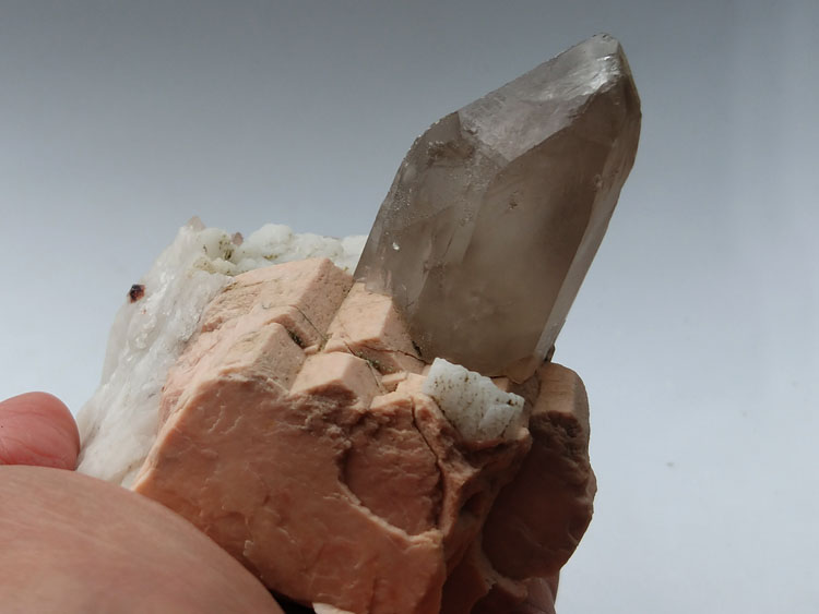 Smoky Quartz,Albite  Feldspar Mineral Specimens Mineral Crystals Gem Materials,Quartz,Feldspar