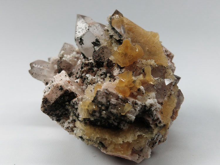 Stilbite,Feldspar Bicrystal Smoky Quartz Mineral Specimens Mineral Crystals Gem Materials,Stilbite,Quartz,Feldspar