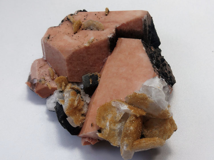 Stilbite,Calcite Feldspar Mineral Specimens Mineral Crystals Gem Materials,Stilbite,Calcite,Feldspar