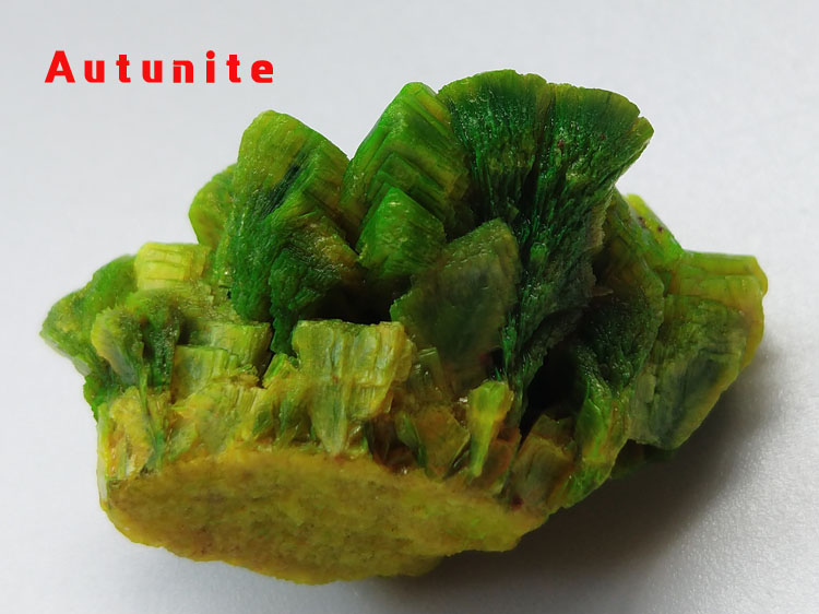 Autunite Green Mica Made in China Hunan Mineral Specimens Mineral Crystals Gem Materials,Autunite