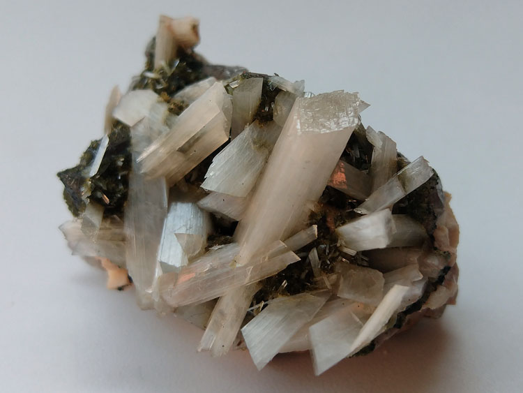 Laumontite,Smoky Quartz Microcline Feldspar Mineral Specimens Mineral Crystals Gem Materials,Laumontite,Quartz,Feldspar