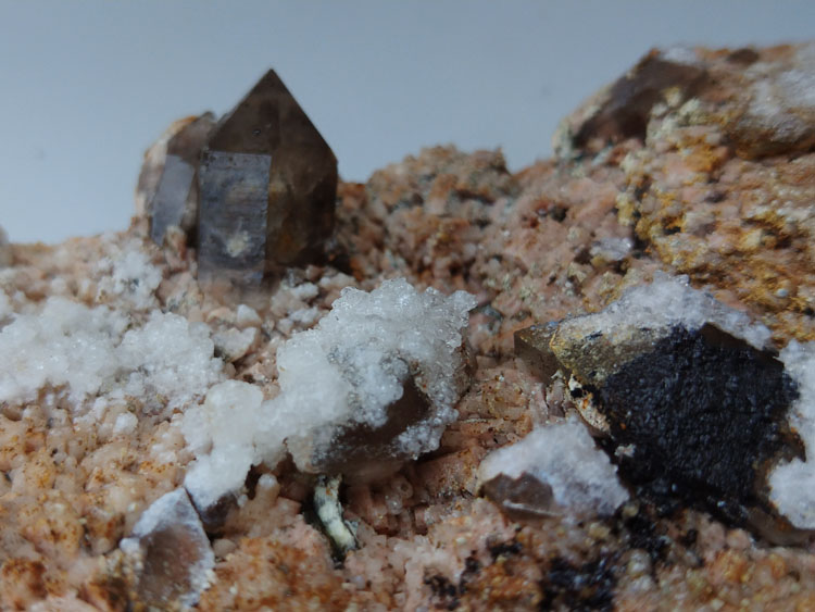 Opal,Quartz,Feldspar Mineral Specimens Mineral Crystals Gem Materials,Opal,Quartz,Feldspar
