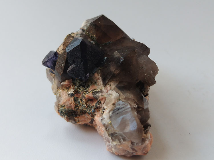 Fluorite, Smoky Quartz Mineral Specimens Mineral Crystals Gem Materials,Fluorite,Quartz