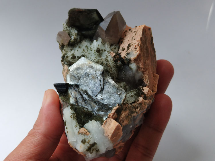 Green Mica Smoky Quartz,Microcline Albite  Feldspar Mineral Specimens Mineral Crystals Gem Materials,Mica,Quartz,Feldspar